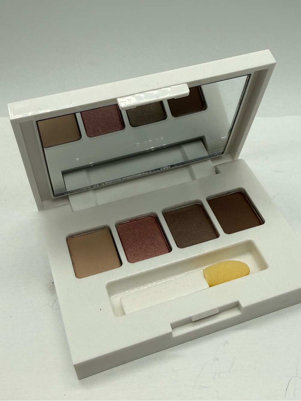 Lilly Pulitzer Estée Lauder pure color eyeshadow Sandbar Nude Fresco Sepia Sable